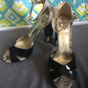 Fun platform heels with snakeskin print!